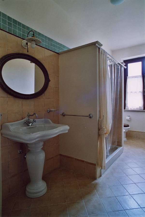 bagno con doccia "Ginepro"